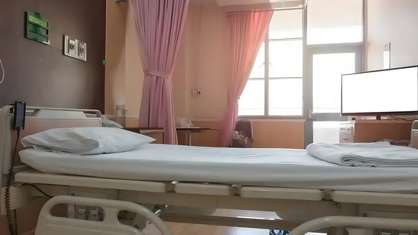 腹黑男神养成记