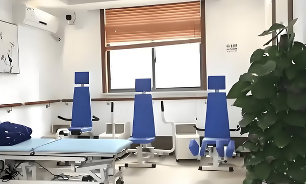 陛下，妾要为后
